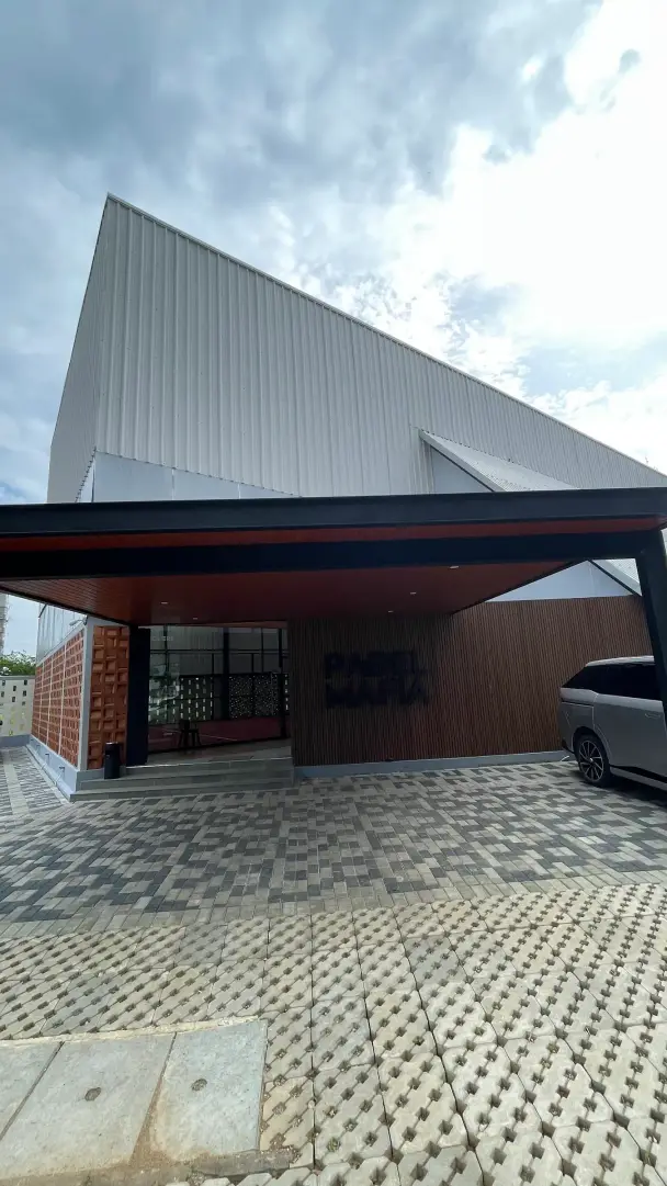 Padel Mafia building entrance